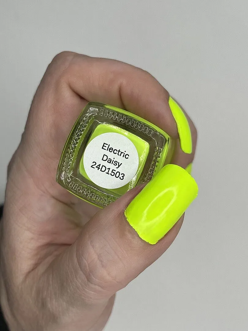 Cirque Colors Electric Daisy nagellack neon gul