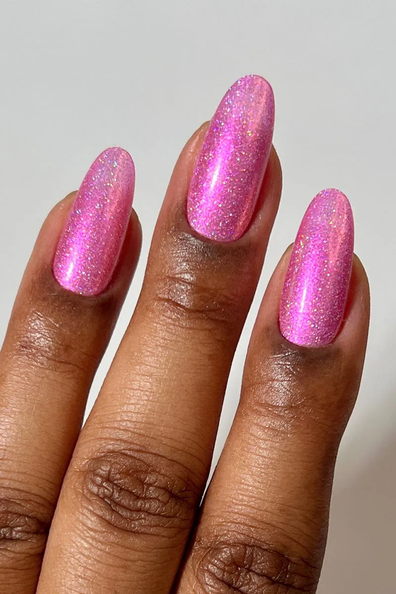 Cirque Colors Pinky’s Up nagellack magenta holografisk shimmer