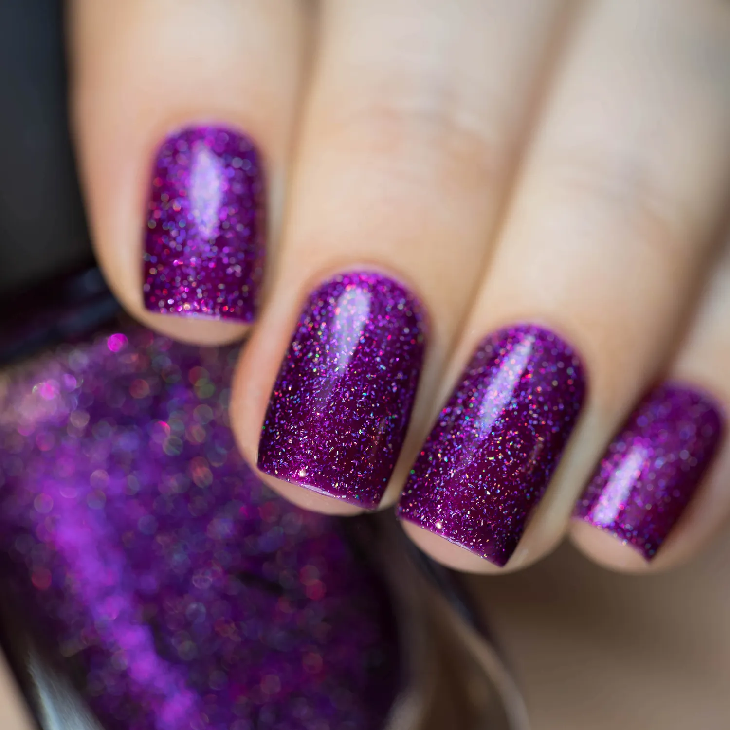 ILNP Zoe nagellack holografisk hallonlila