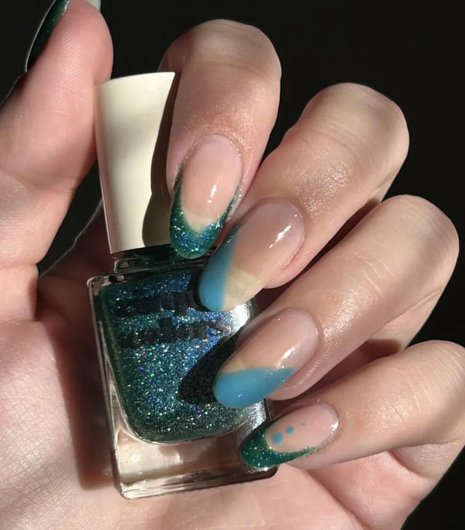 Cirque Colors Aqua Jelly nagellack ljusblå jelly