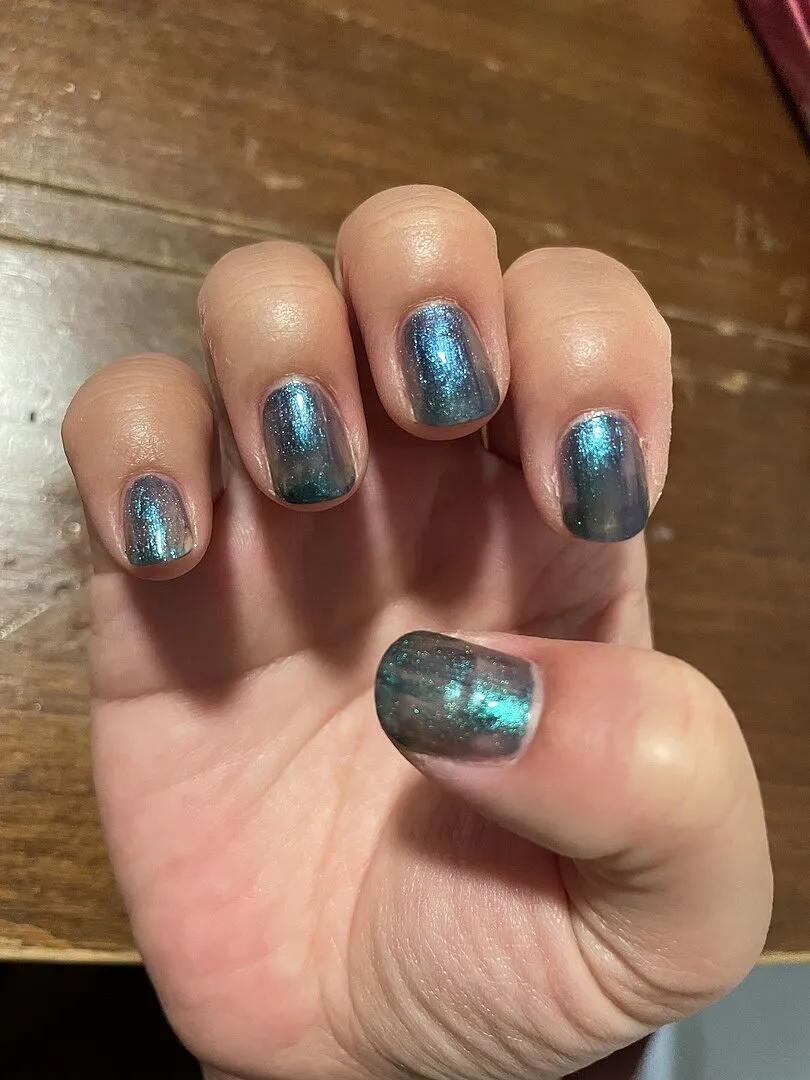 Cirque Colors Origin Unknown multikrom nagellack grön-lila