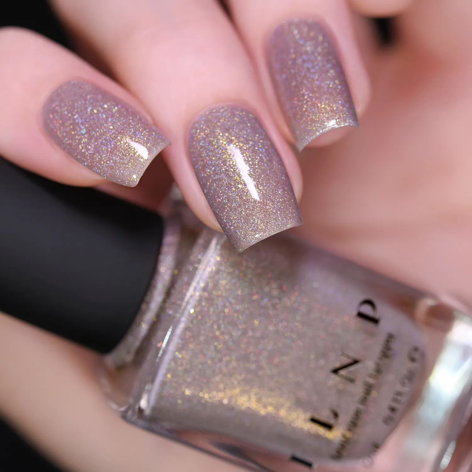 ILNP Ring Bearer nagellack holografisk taupe