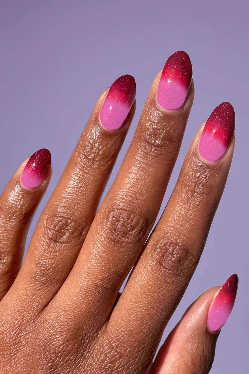Cirque Colors Lost Berry nagellack termiskt röd-rosa