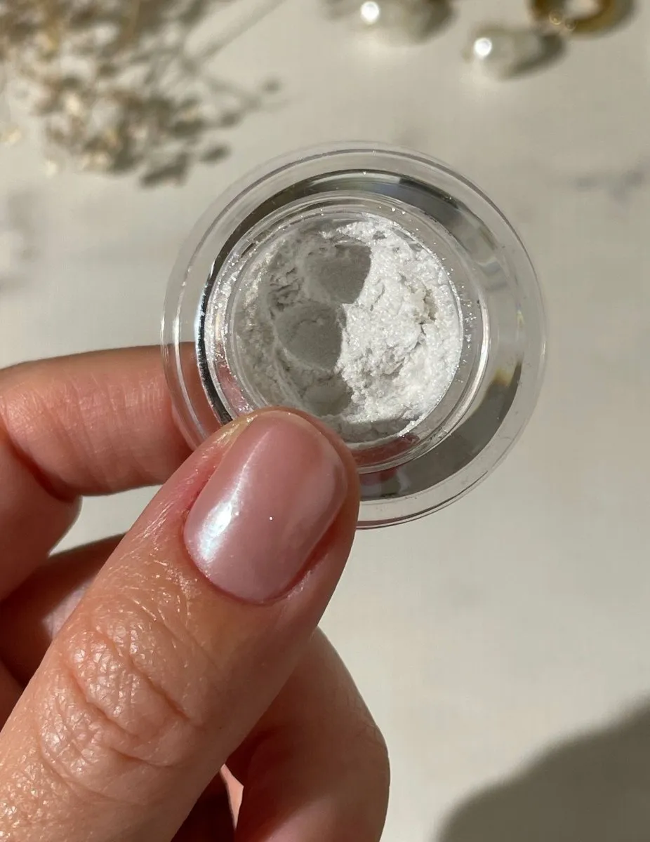 Le Mini Macaron Le Pearl nagelpuder topcoat pärlemor