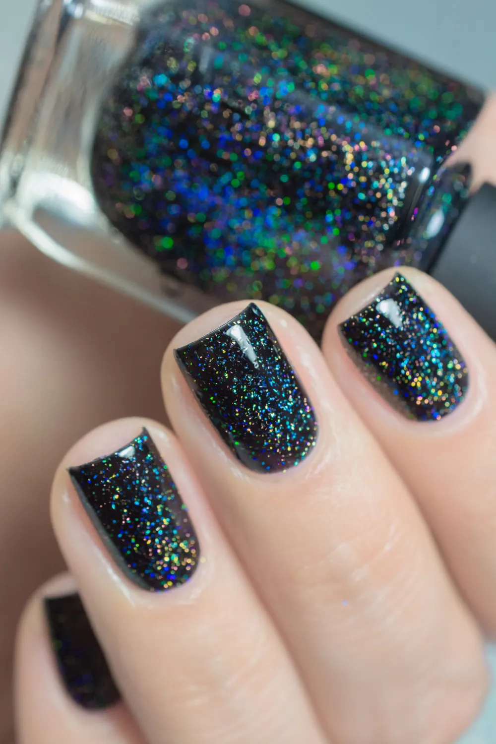 ILNP Cityscape nagellack holografiskt svart