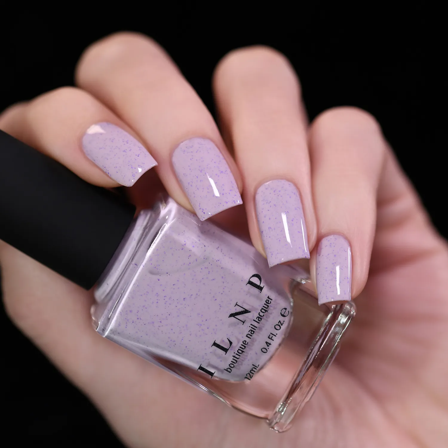 ILNP Hatched Heather nagellack ljuslila prickig