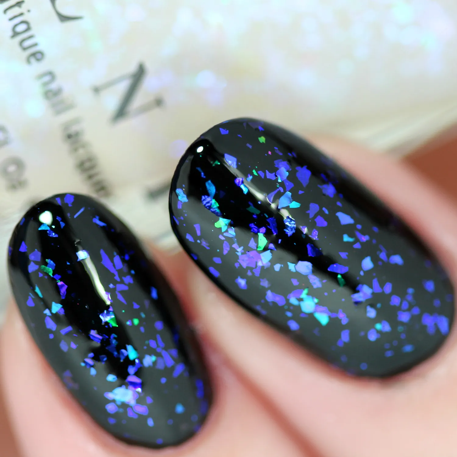 ILNP Spaced Out nagellack topper blå-lila skifte