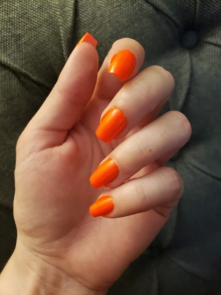 Cirque Colors Superfreak nagellack neonorange kräm