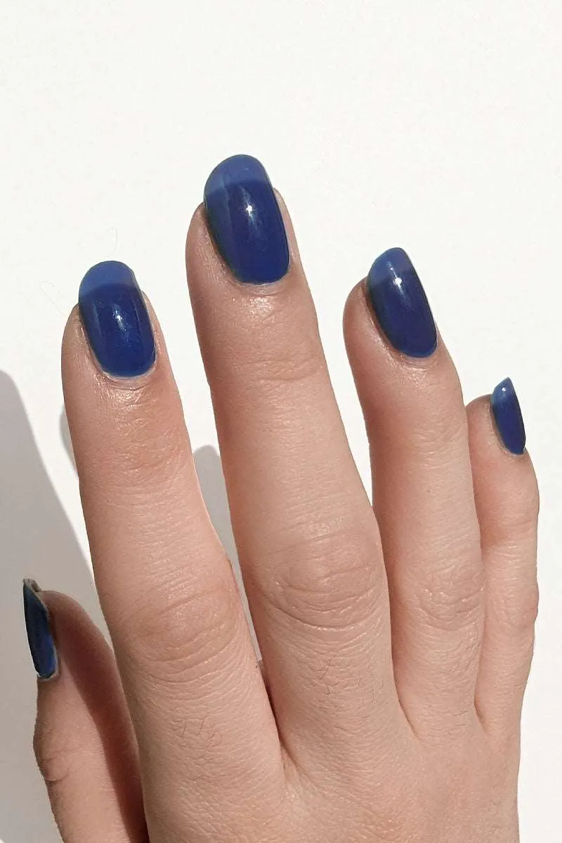Cirque Colors Indigo Jelly nagellack mörkblått