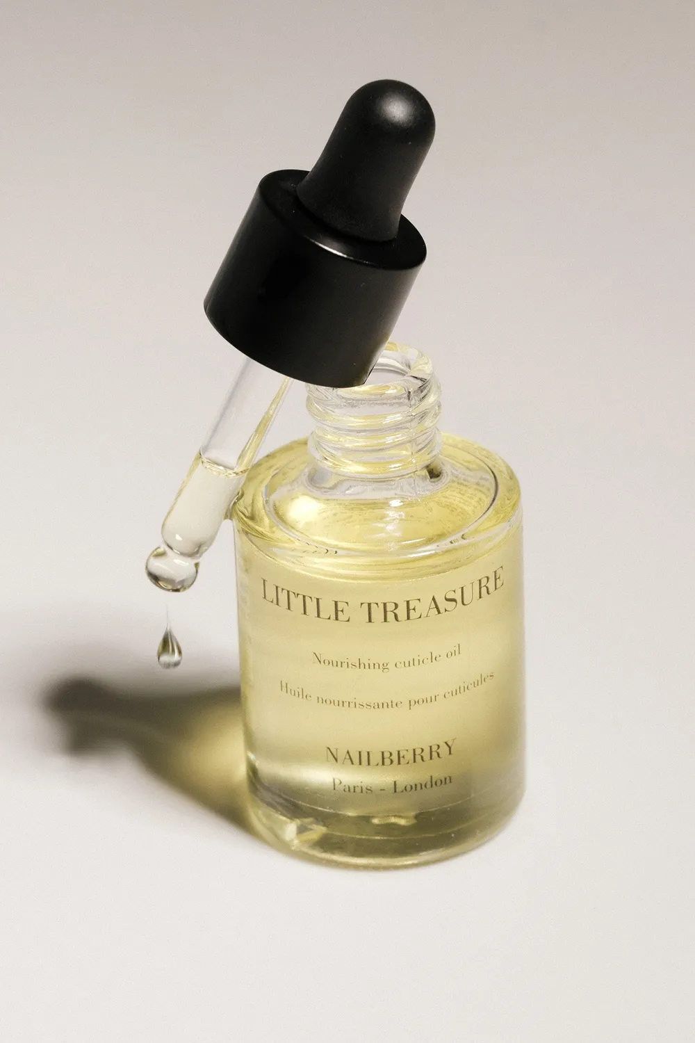 Nailberry Little Treasure nagelolja 11ml mandel