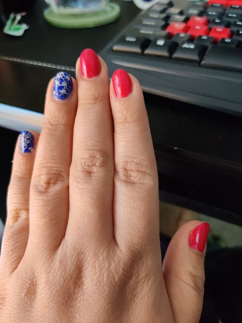 Cirque Colors Blushing Queens crème nagellack hallonrosa
