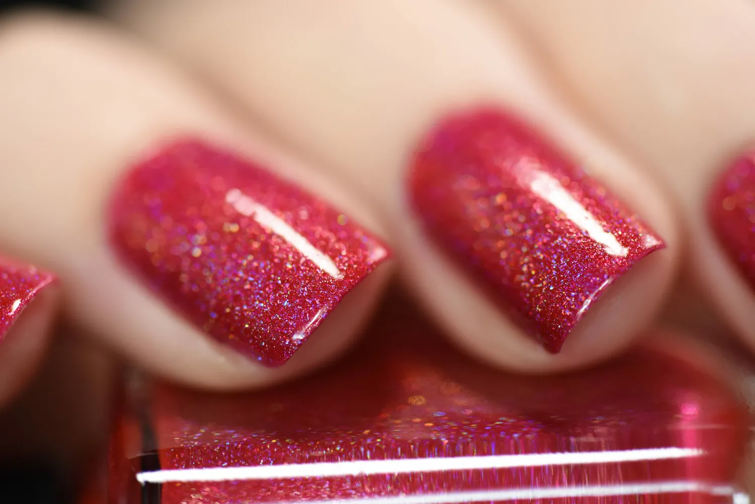 ILNP Closure nagellack äppelröd ultra holo