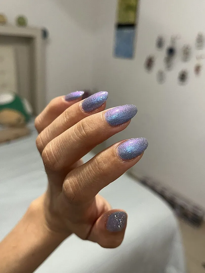 Cirque Colors Unrequited Love nagellack sheer blå shimmer