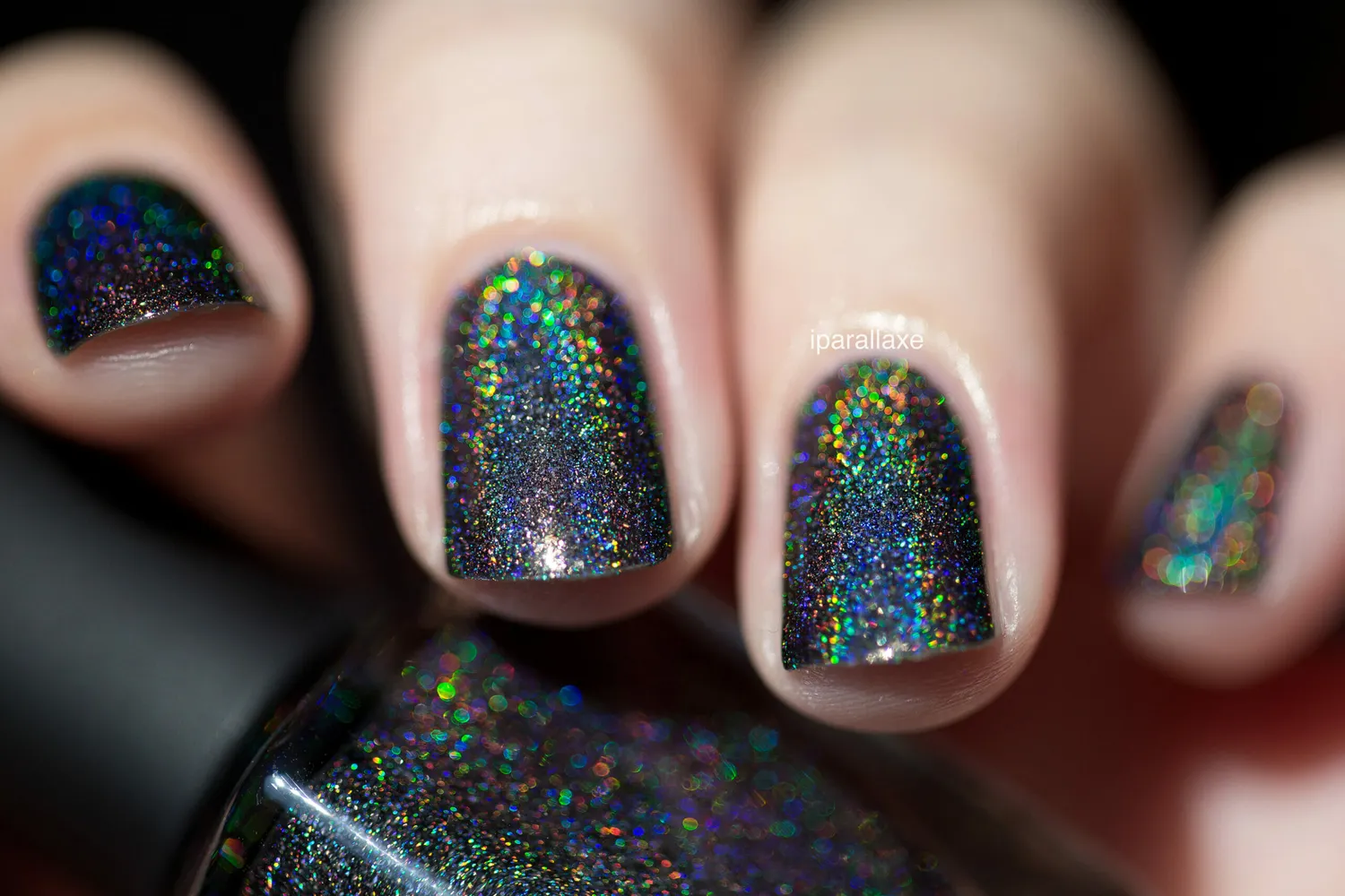 ILNP Missed Calls holografiskt nagellack svart