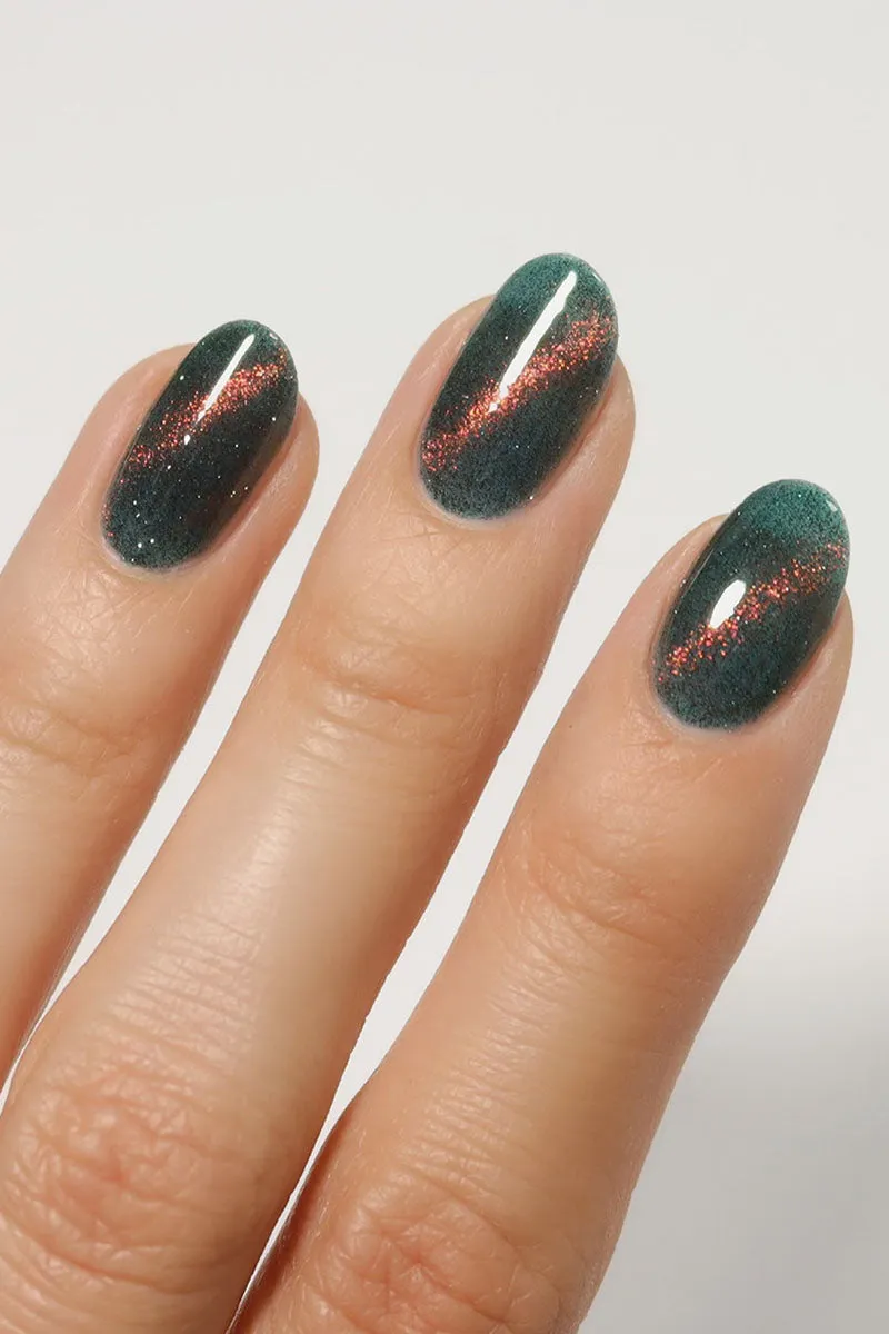 Cirque Colors Red Sprite nagellack magnetiskt turkos