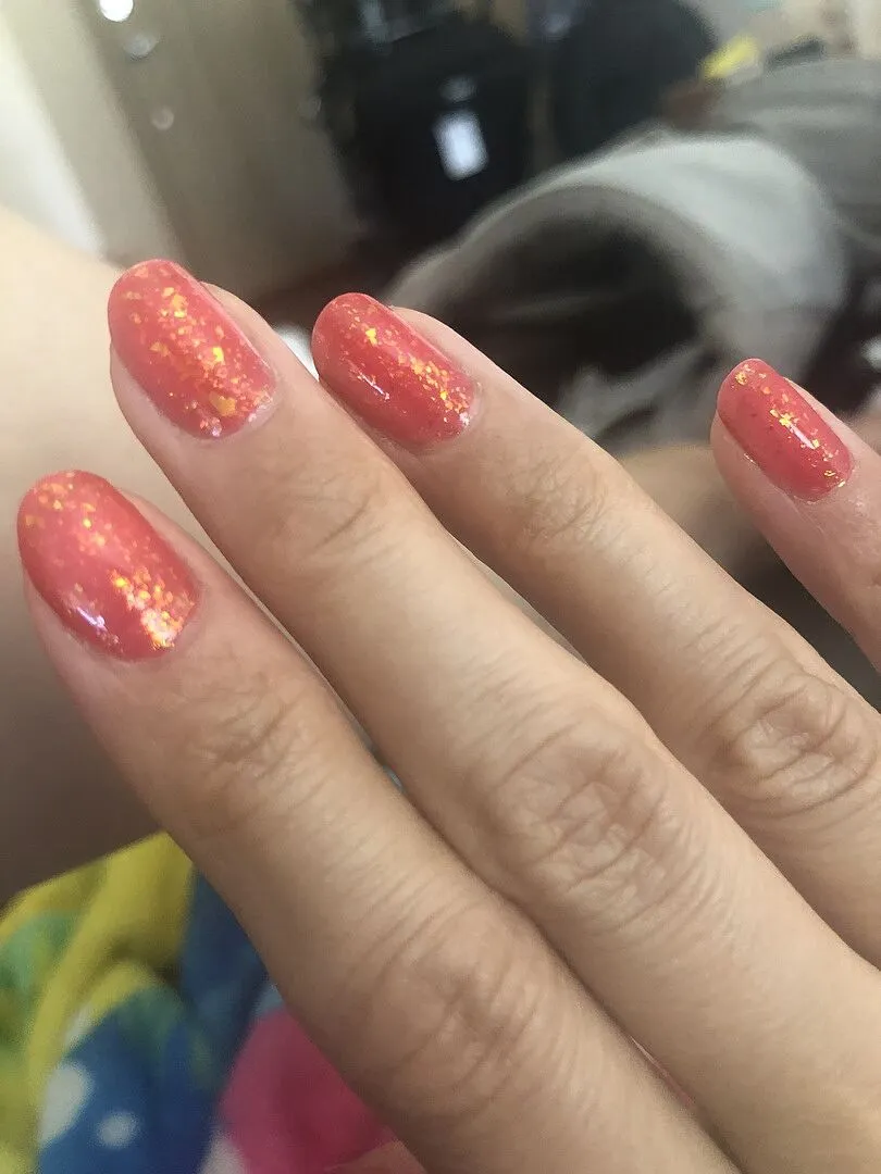 Cirque Colors Tutti Frutti nagellack röd jelly