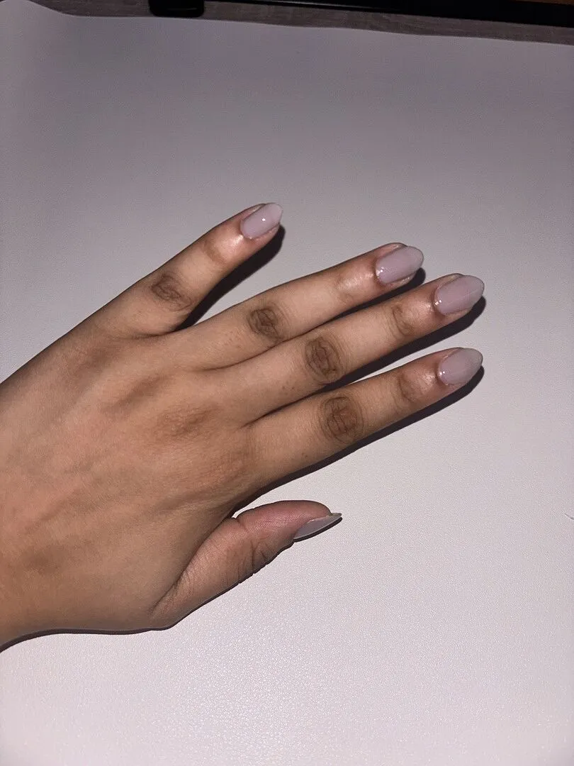 Cirque Colors Dove Jelly nagellack grå sheer