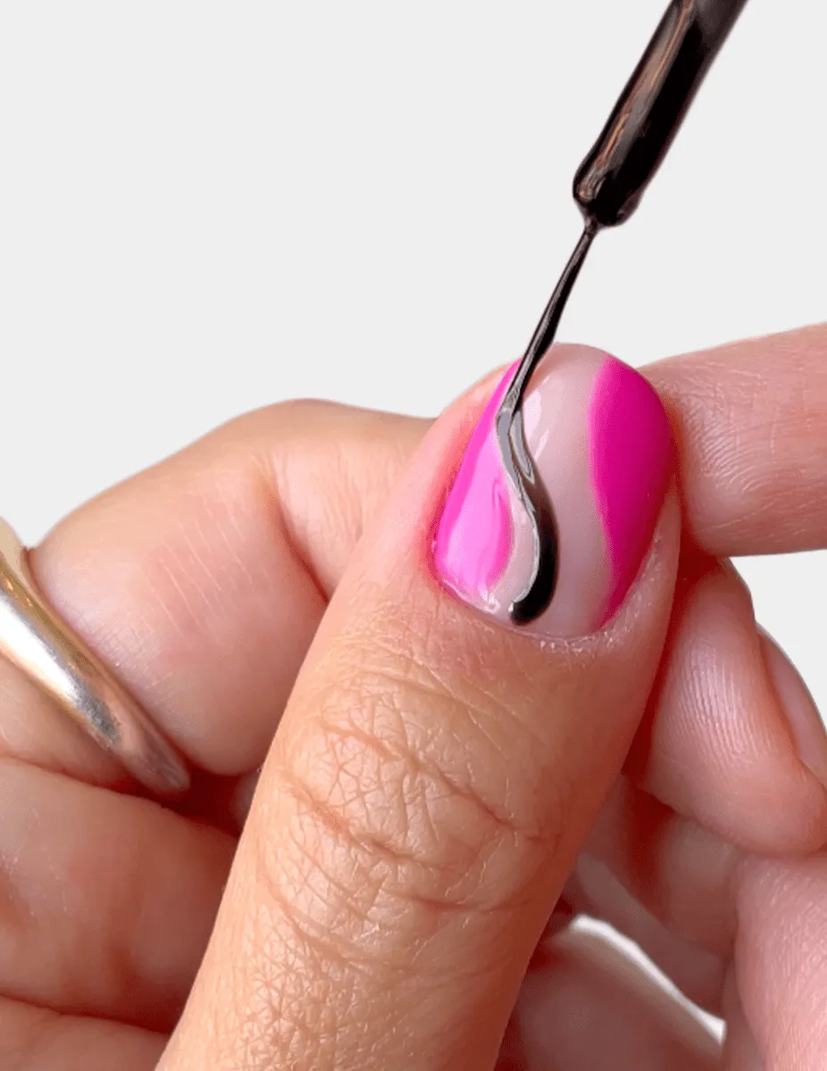 Le Mini Macaron Le Gel Polish Liner gellack Licorice svart