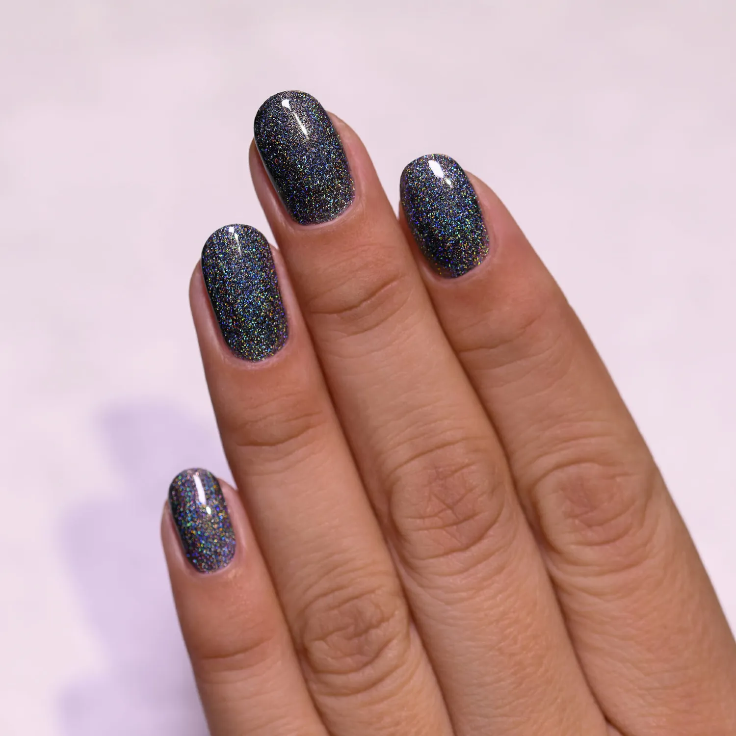 ILNP Missed Calls holografiskt nagellack svart