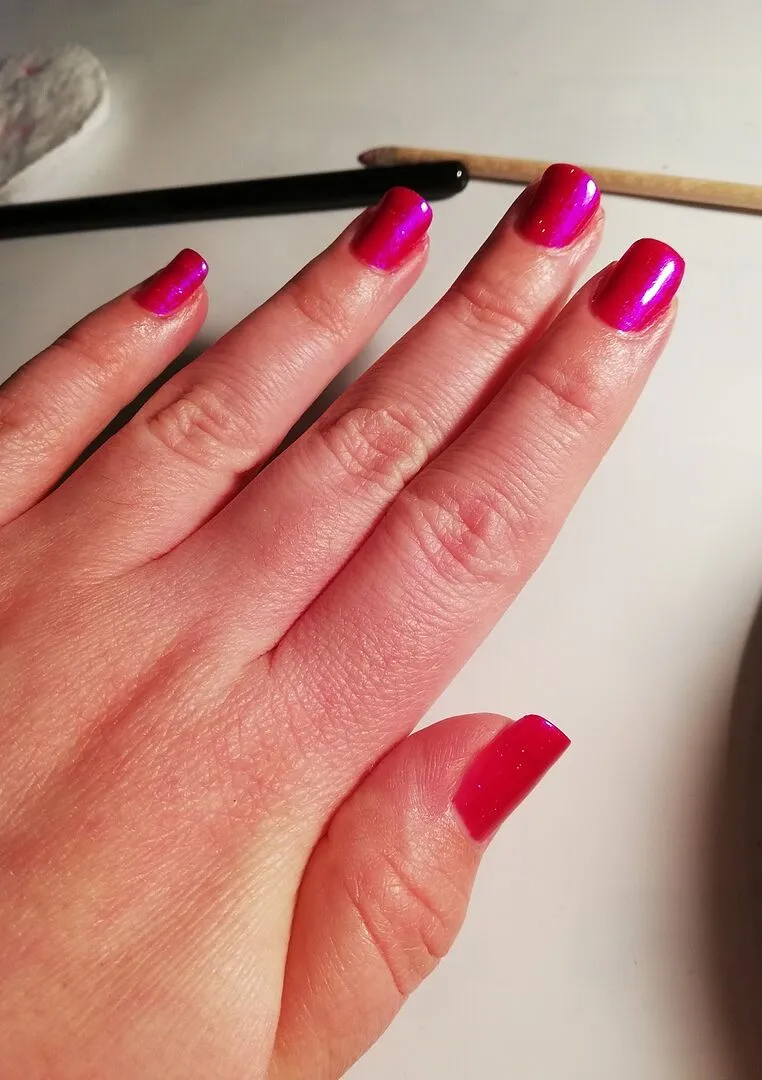 Cirque Colors Wild Berry West nagellack bärig jelly