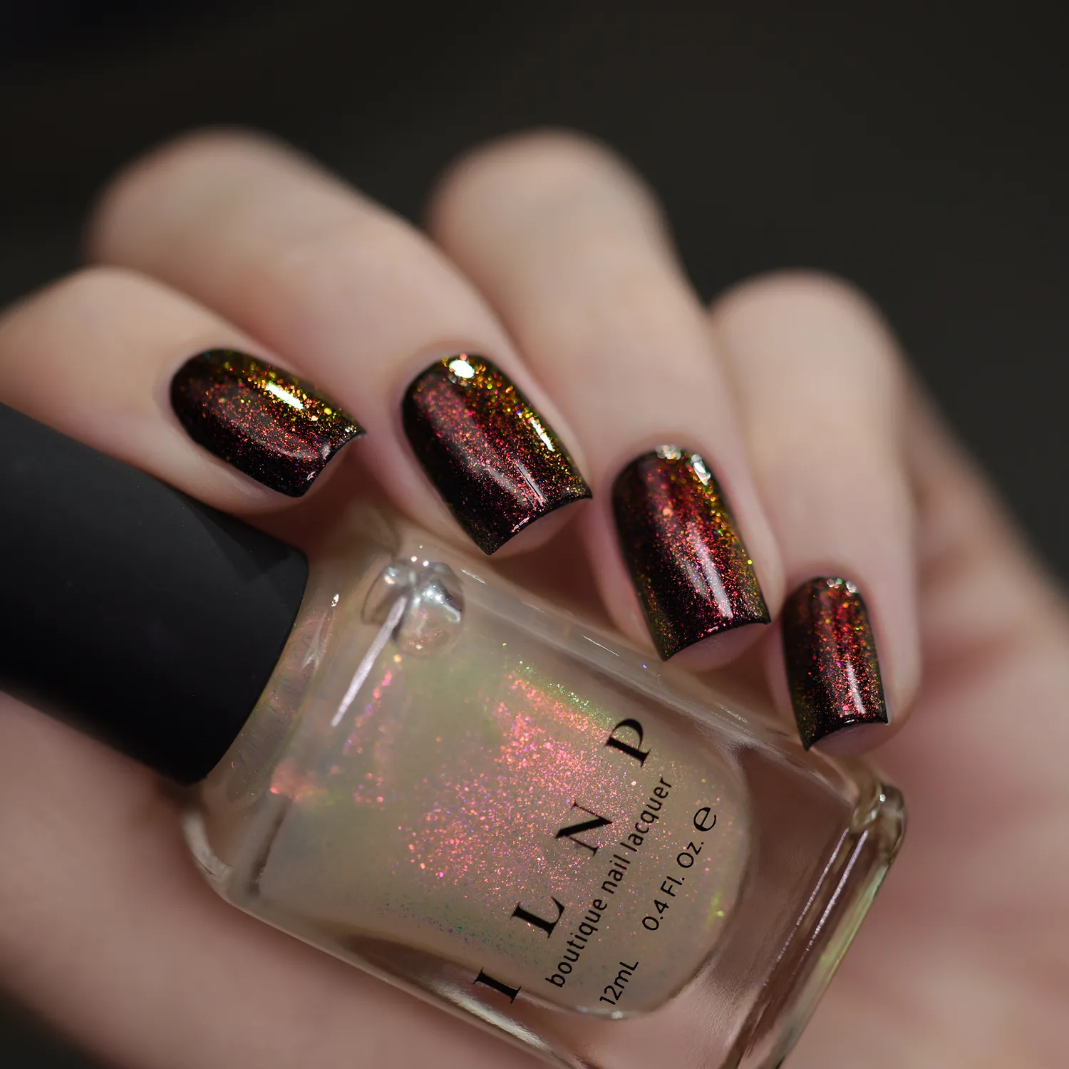 ILNP Real Magic Scarlet nagellackstopper röd