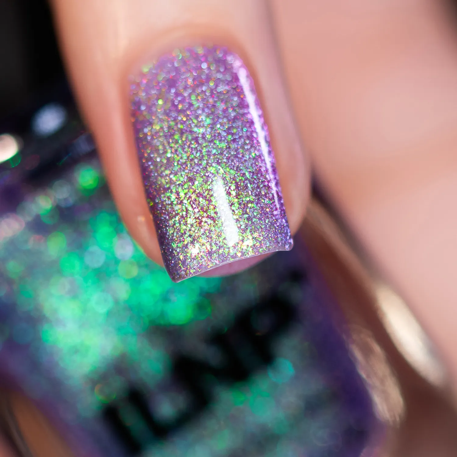 ILNP Drive-In nagellack mörklila jelly skiftande