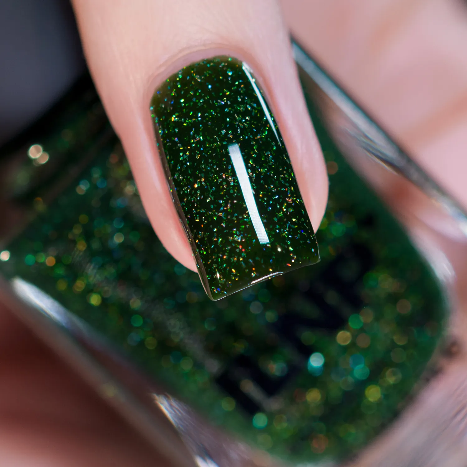 ILNP Forest Drive nagellack grönt holografiskt jelly