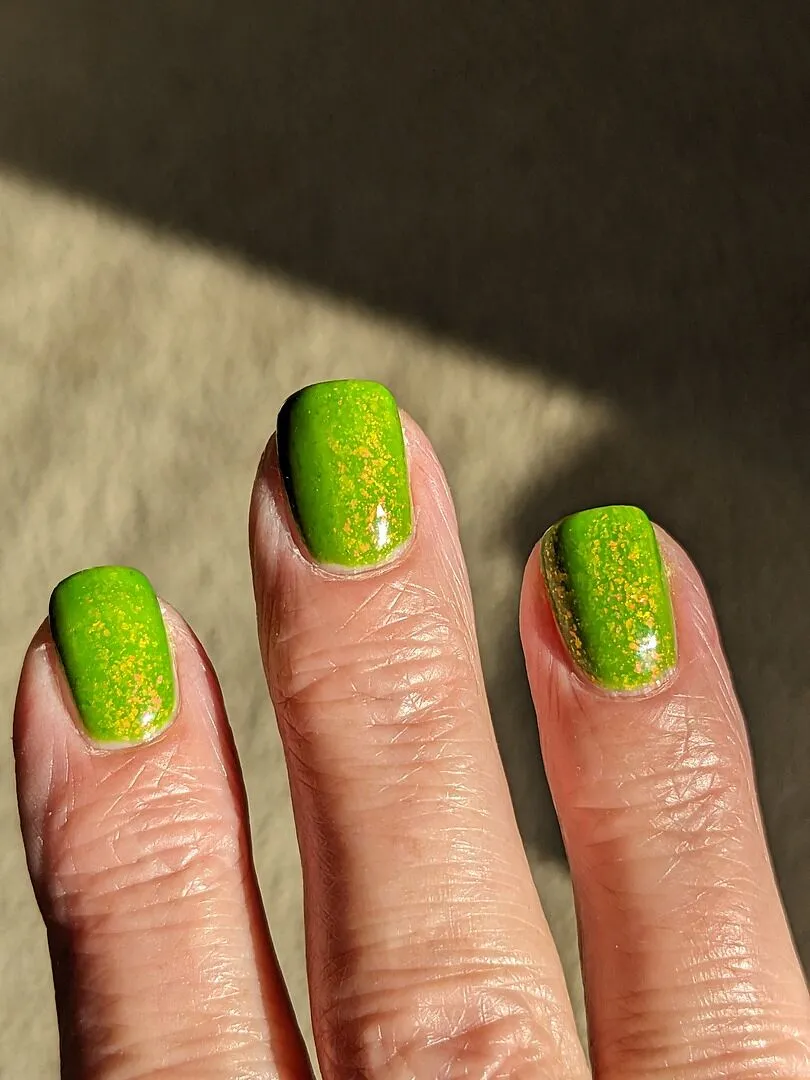 Cirque Colors Sour Punch nagellack lime jelly