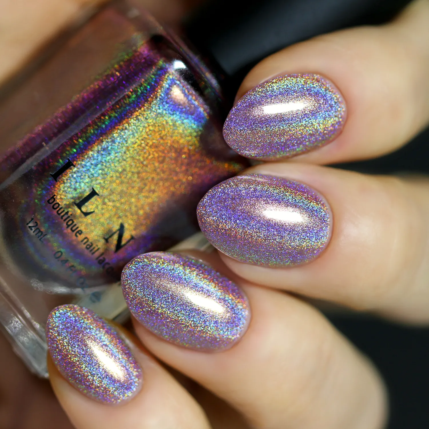 ILNP Get Cozy nagellack ljusrosa holografisk