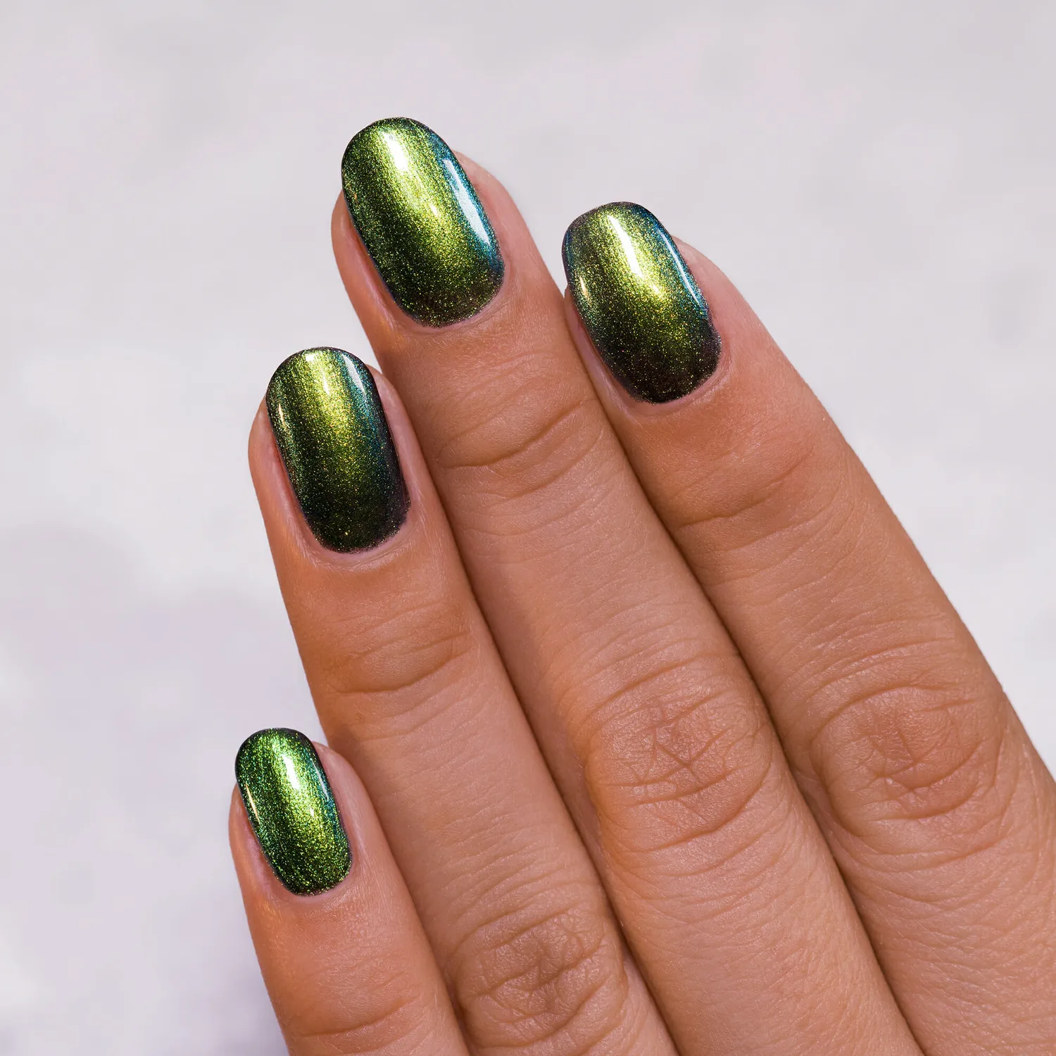 ILNP Reminisce Ultra Chrome nagellack grön-blå skiftande