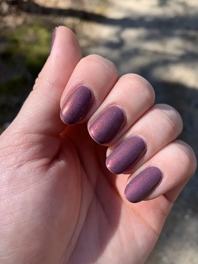 Cirque Colors Earthen nagellack brunt shimmer röd