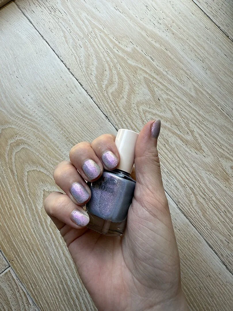 Cirque Colors Spoonful of Sugar nagellack blå holo shimmer