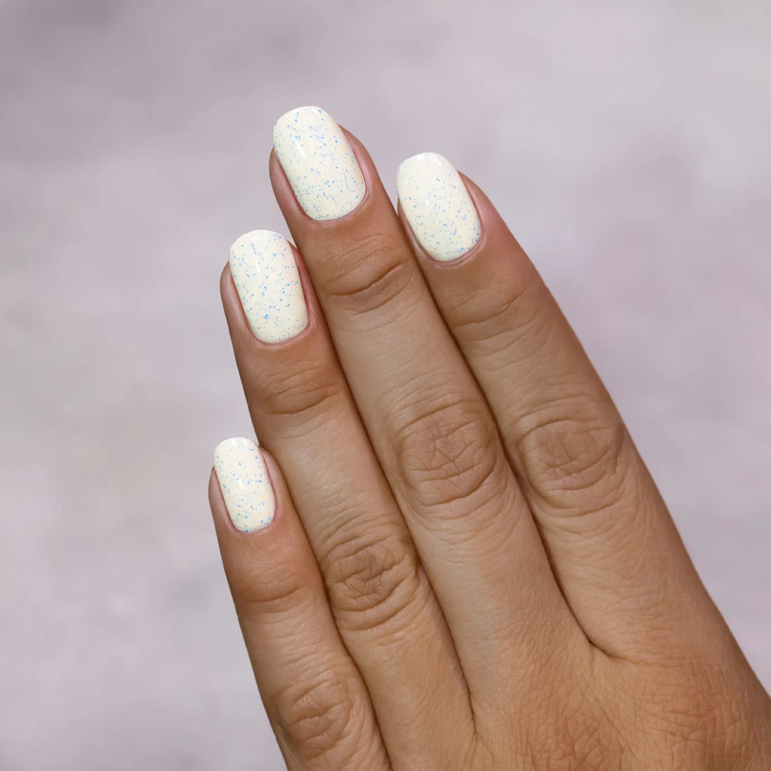 ILNP Courtyard Sundress nagellack beige blå flakes
