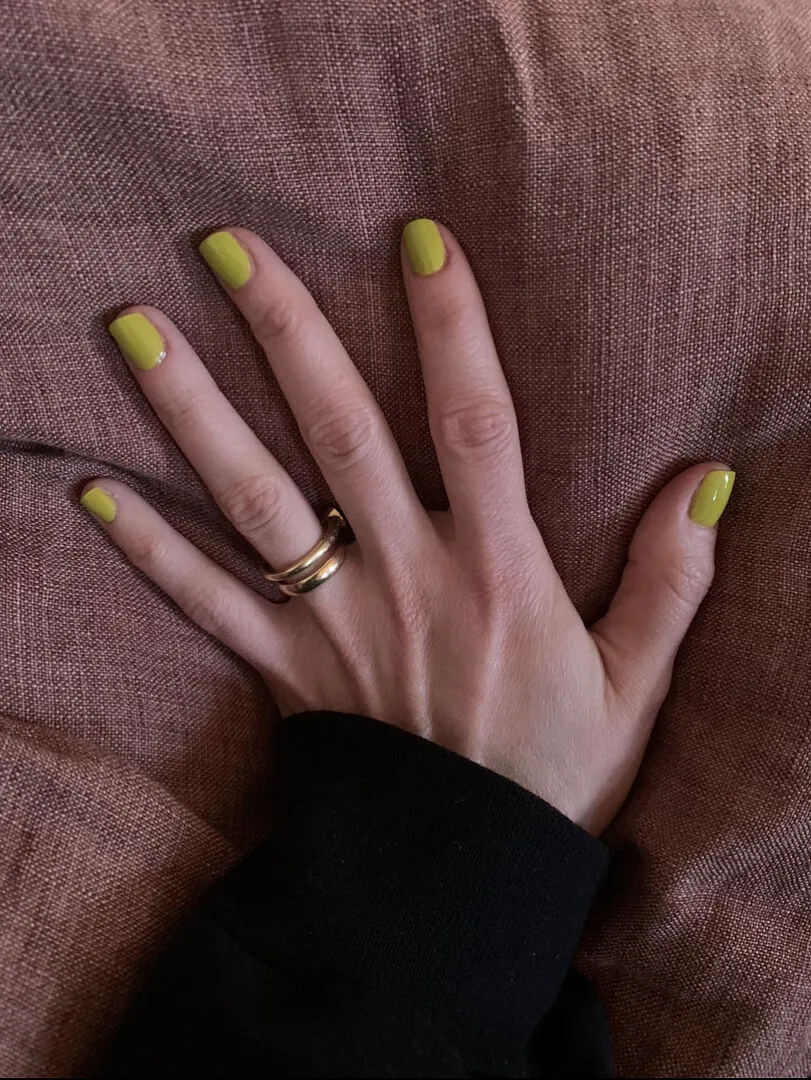 Cirque Colors Hustle nagellack chartreuse kräm