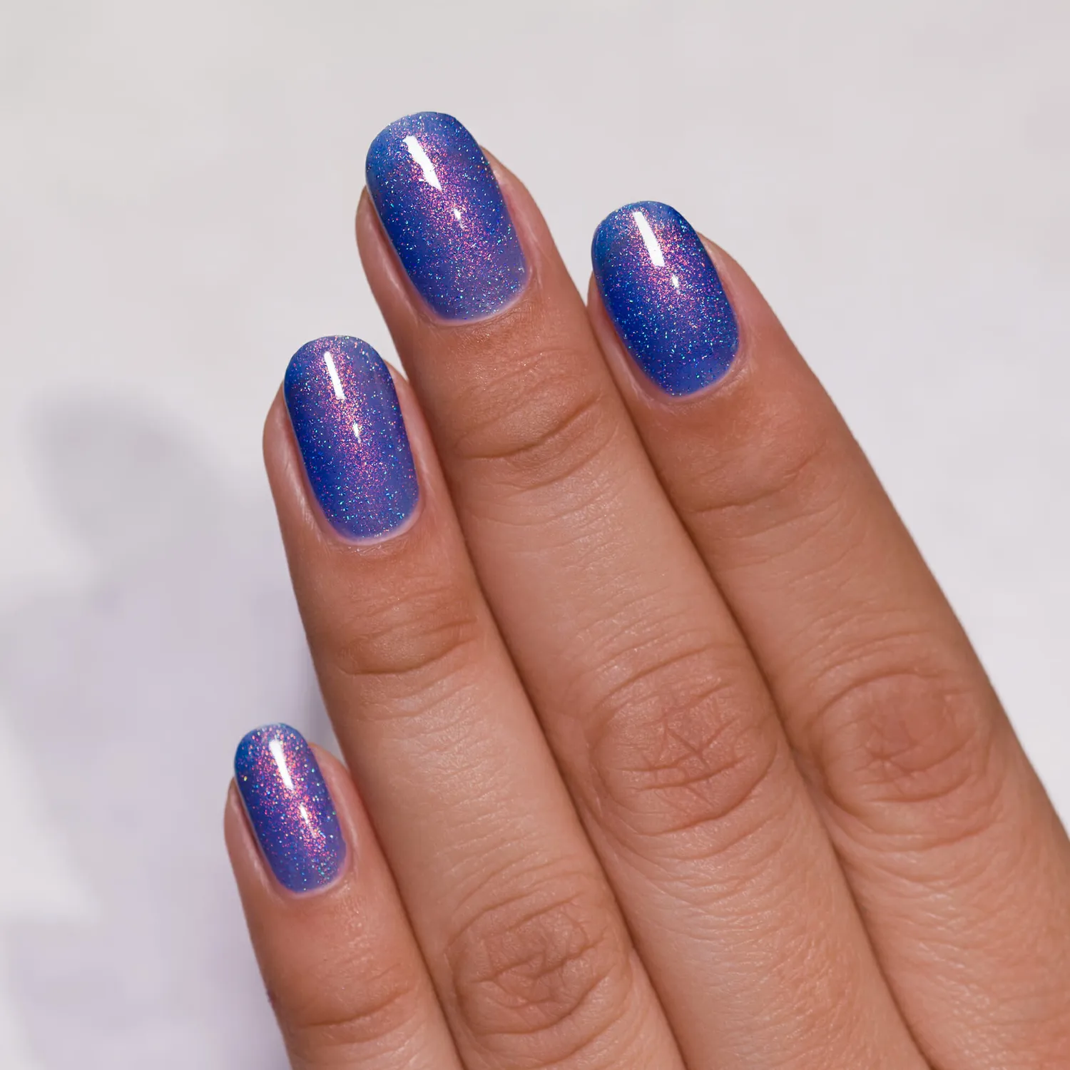 ILNP Deep End nagellack koboltblå shimmer