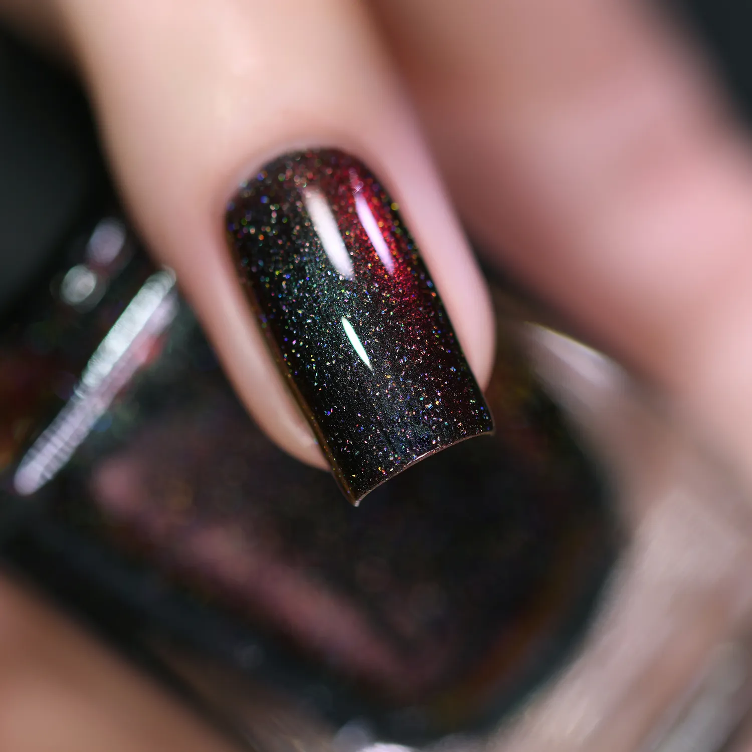 ILNP Ultra Chrome Eclipse (H) nagellack svart holografiskt