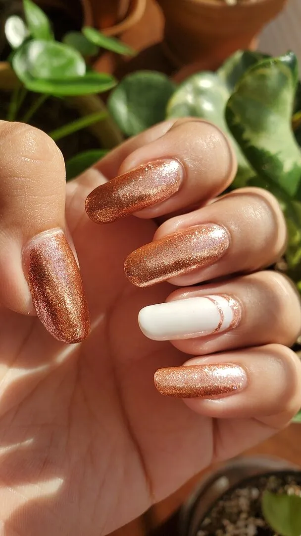 Cirque Colors Halcyon nagellack metalliskt roséguld