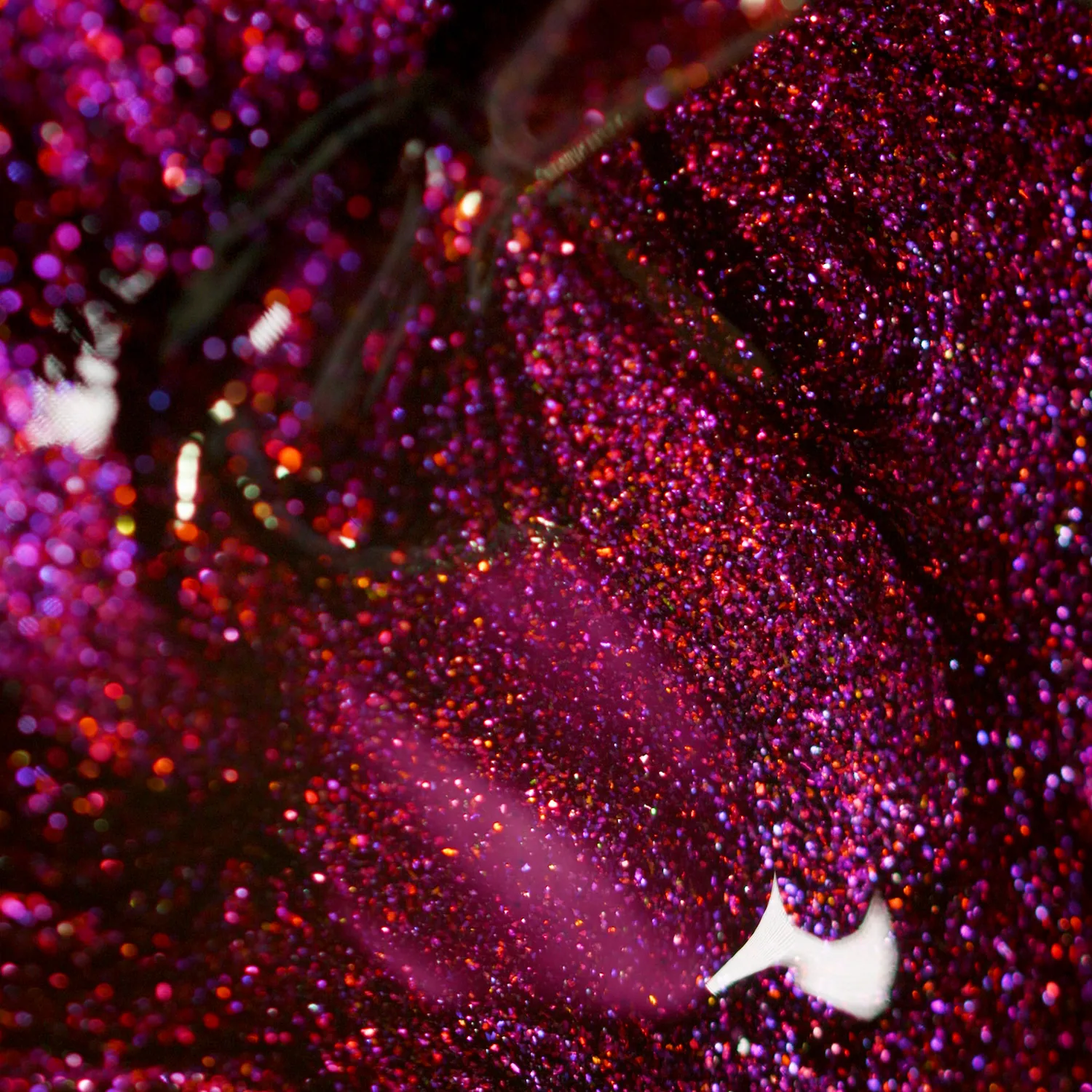 ILNP Harvest Dakota nagellack mörkbär glitter