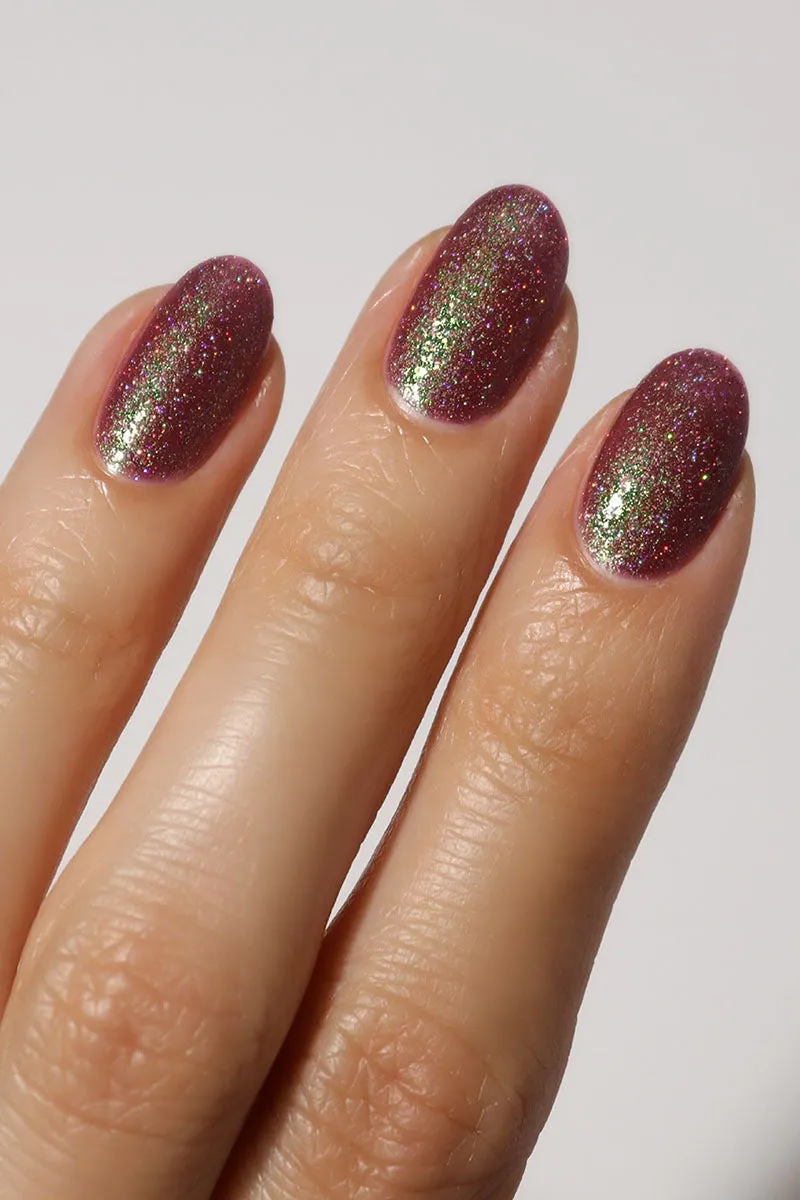 Cirque Colors Threads of Fate nagellack magenta shimmer