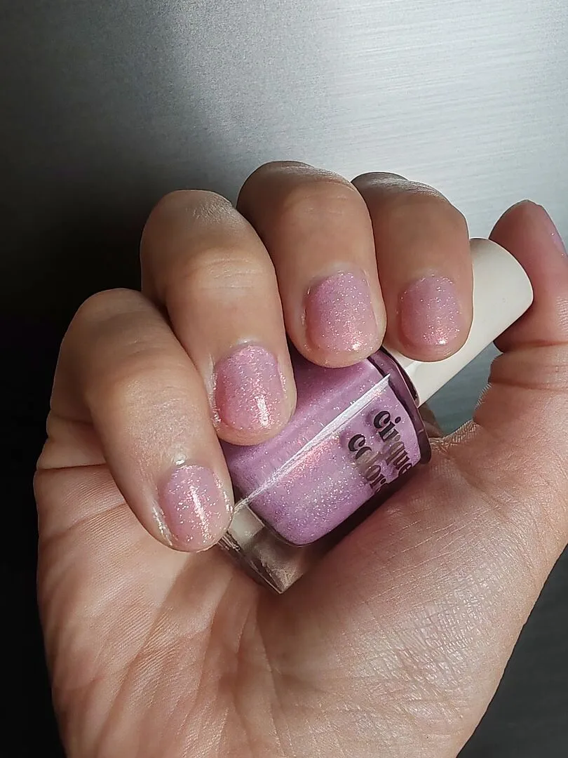 Cirque Colors Marionette nagellack pastellrosa holografisk