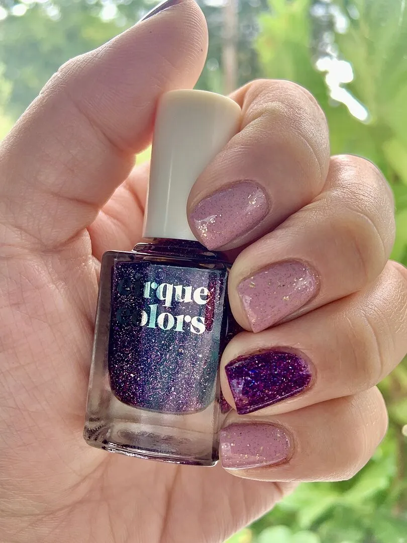 Cirque Colors Spinel nagellack jelly lila holographic flakes