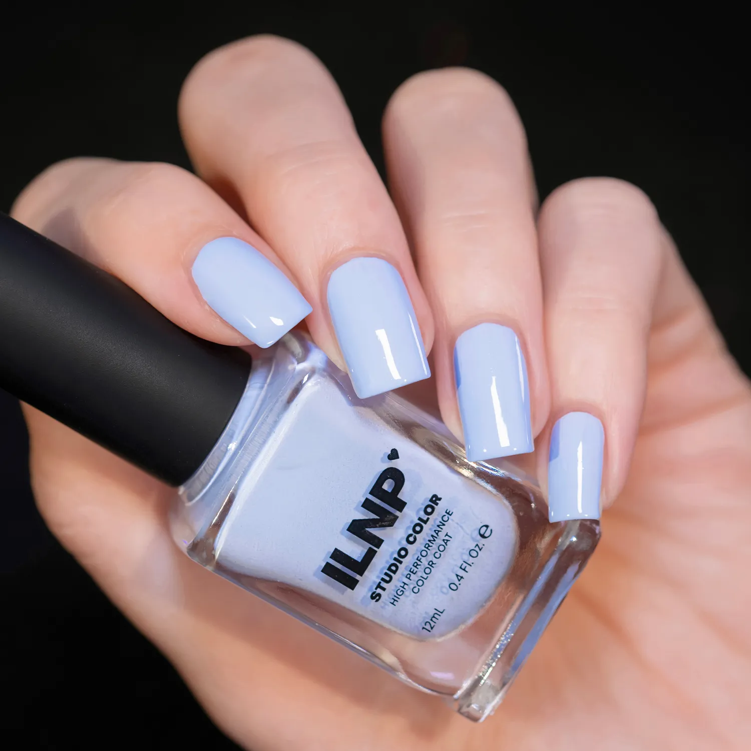 ILNP Snow Day Flurry nagellack ljusblå kräm