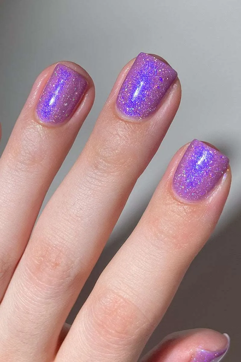Cirque Colors Jammin Out shimmer nagellack druvlila holografisk