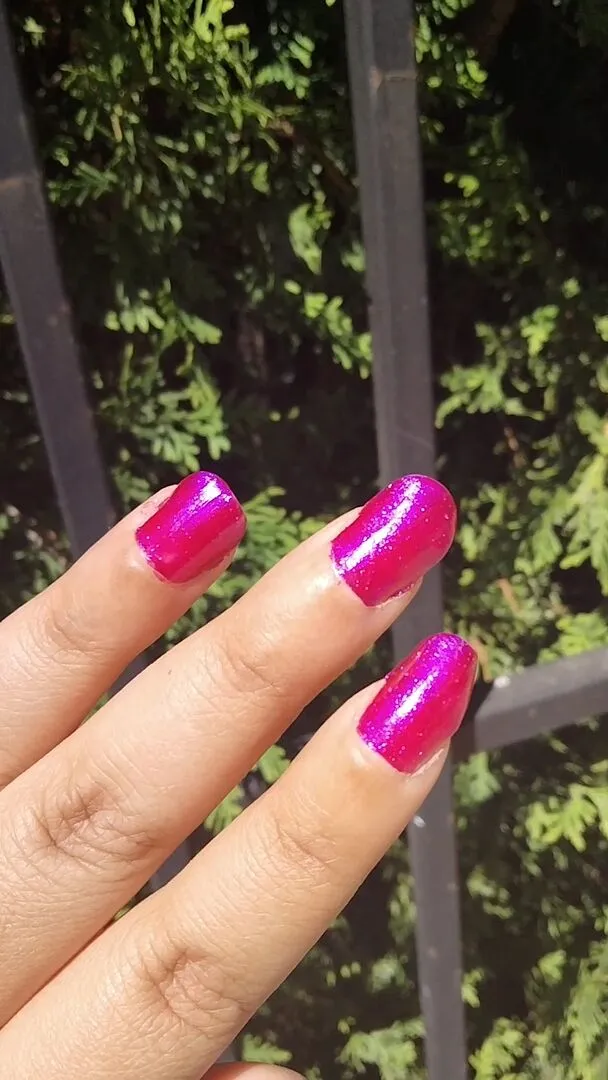 Cirque Colors Wild Berry West nagellack bärig jelly