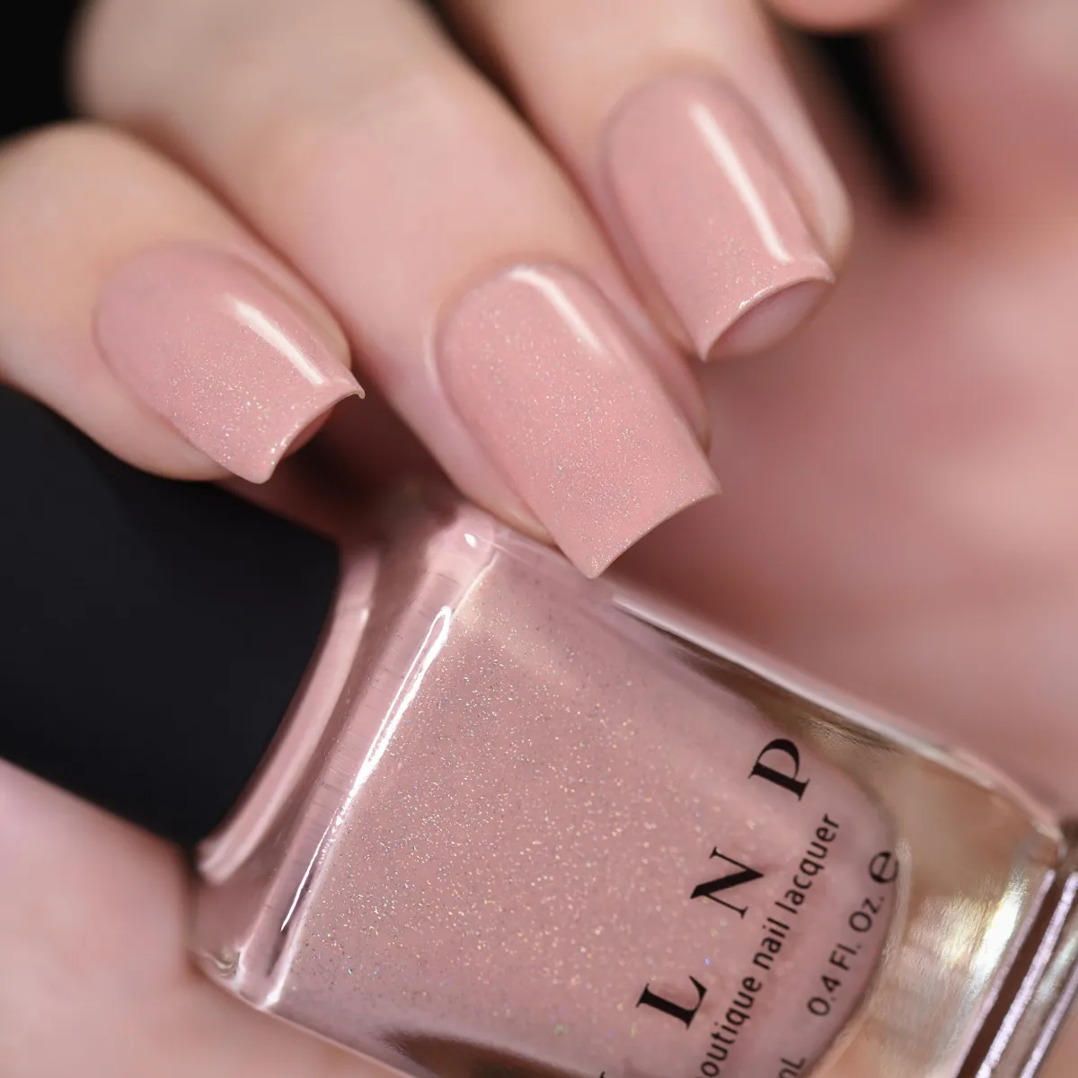 ILNP Nine to Five CEO nagellack nude rosa holo
