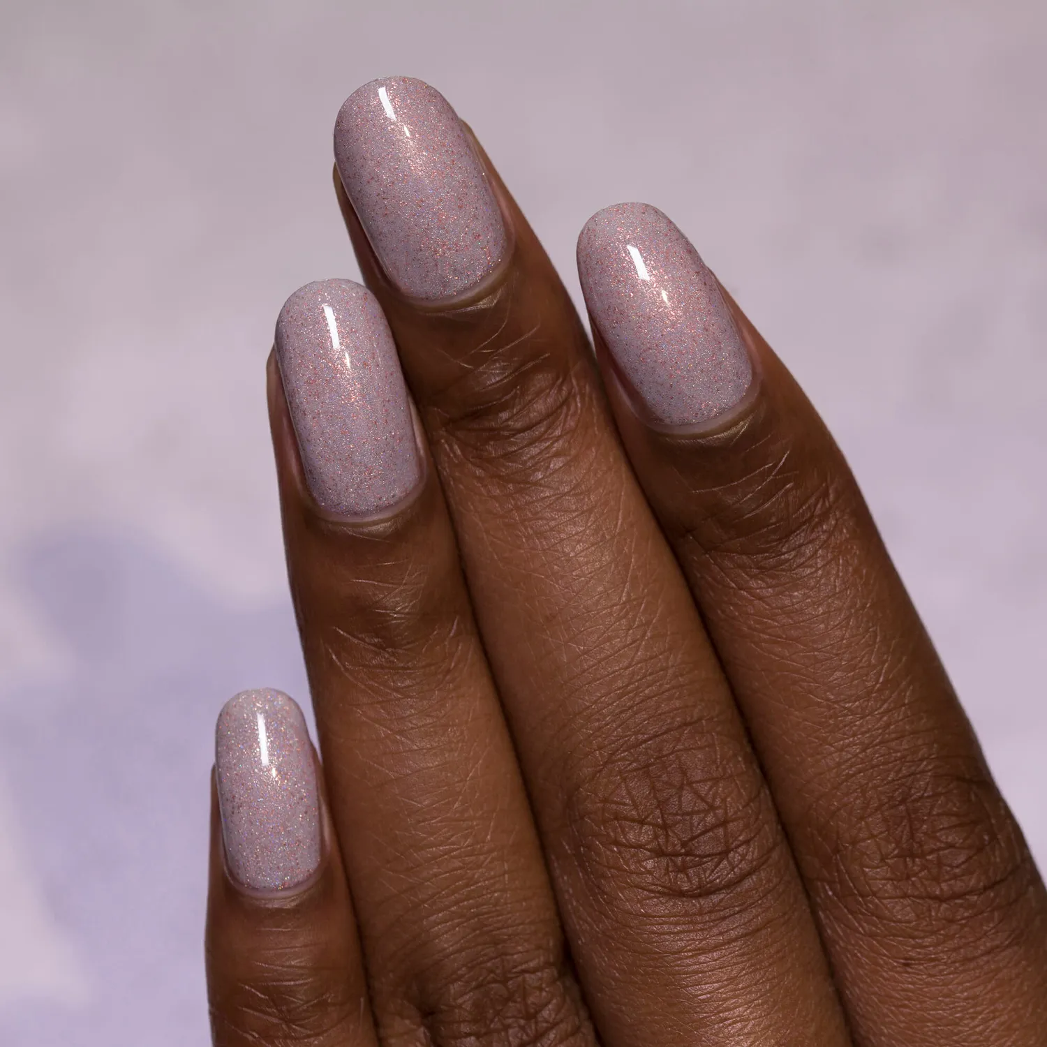 ILNP Hope nagellack café latte beige holografisk