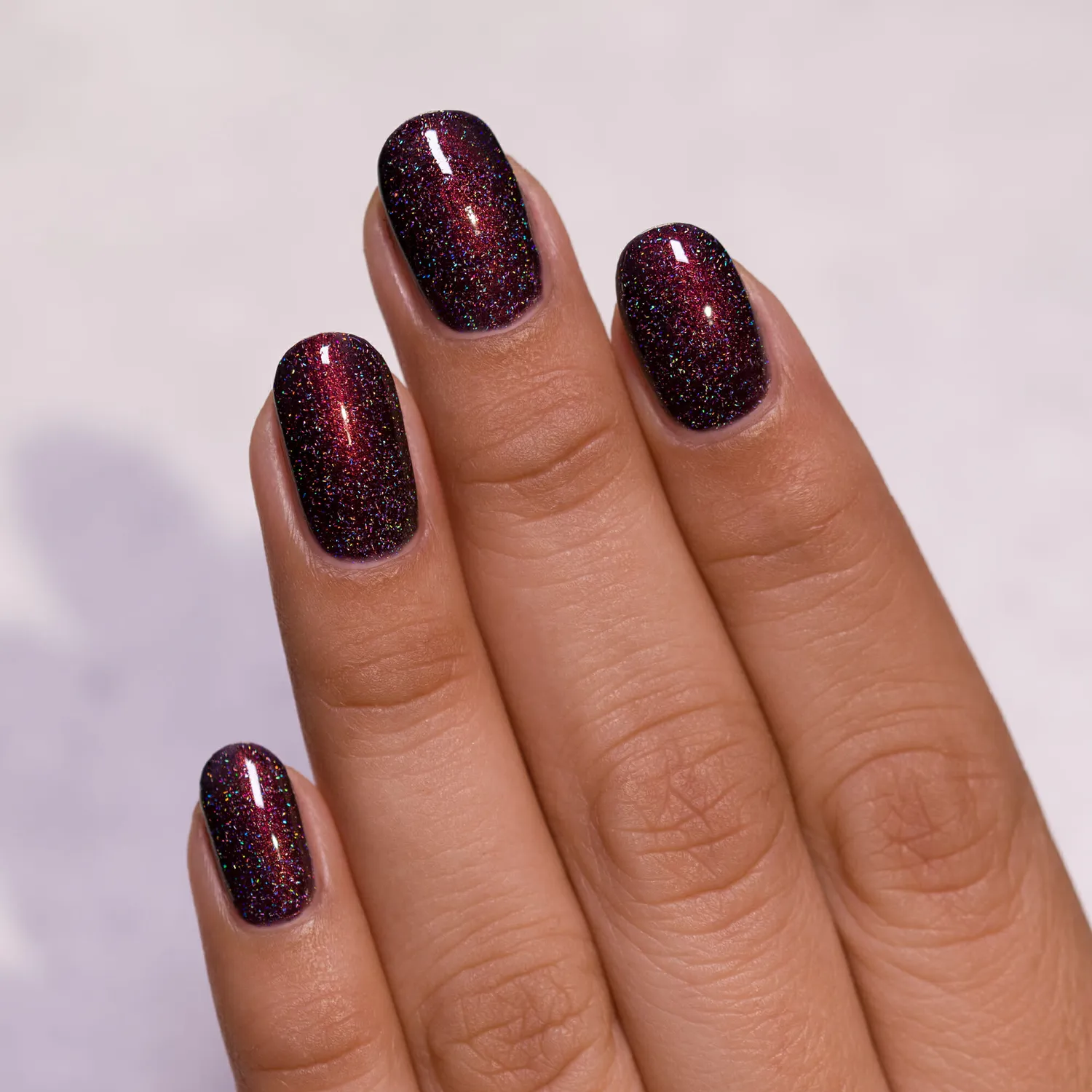 ILNP Bardot nagellack mahognyröd holografisk
