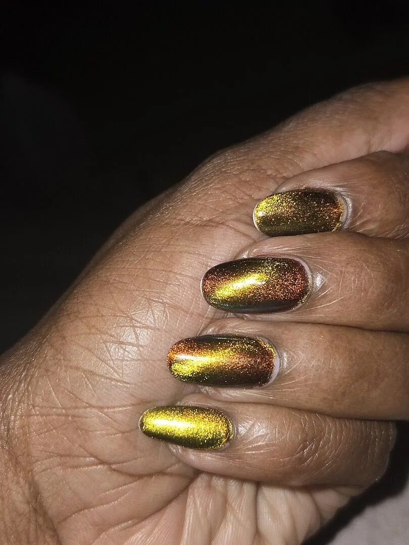 Cirque Colors Delusions of Grandeur nagellack magnetisk röd