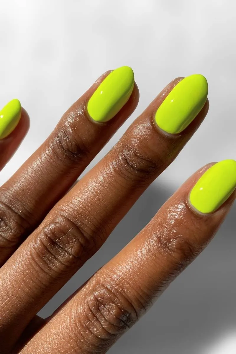 Cirque Colors Electric Daisy nagellack neon gul