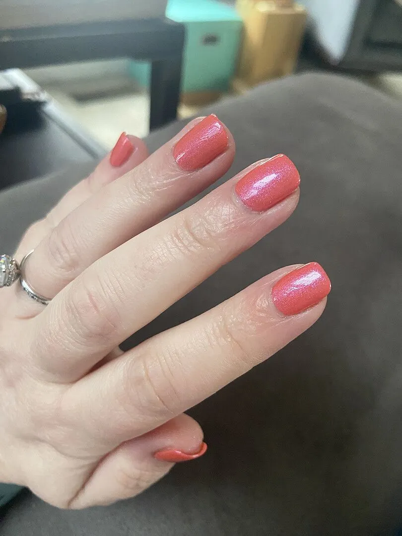 Cirque Colors Amour Propre nagellack thermal korallrosa